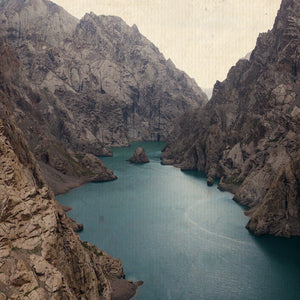 Il lago che appare solo a chi lo cerca