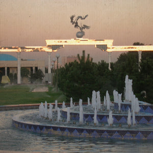 Tra Cupole Turchesi e la Modernità di Tashkent